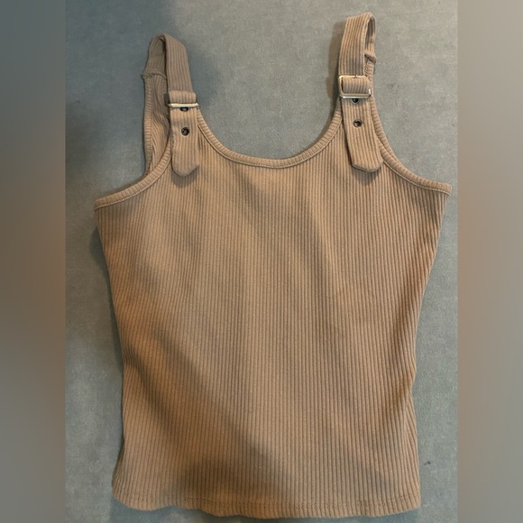 Stylish Ribbed Tan Tank Top - Picture 1 of 2